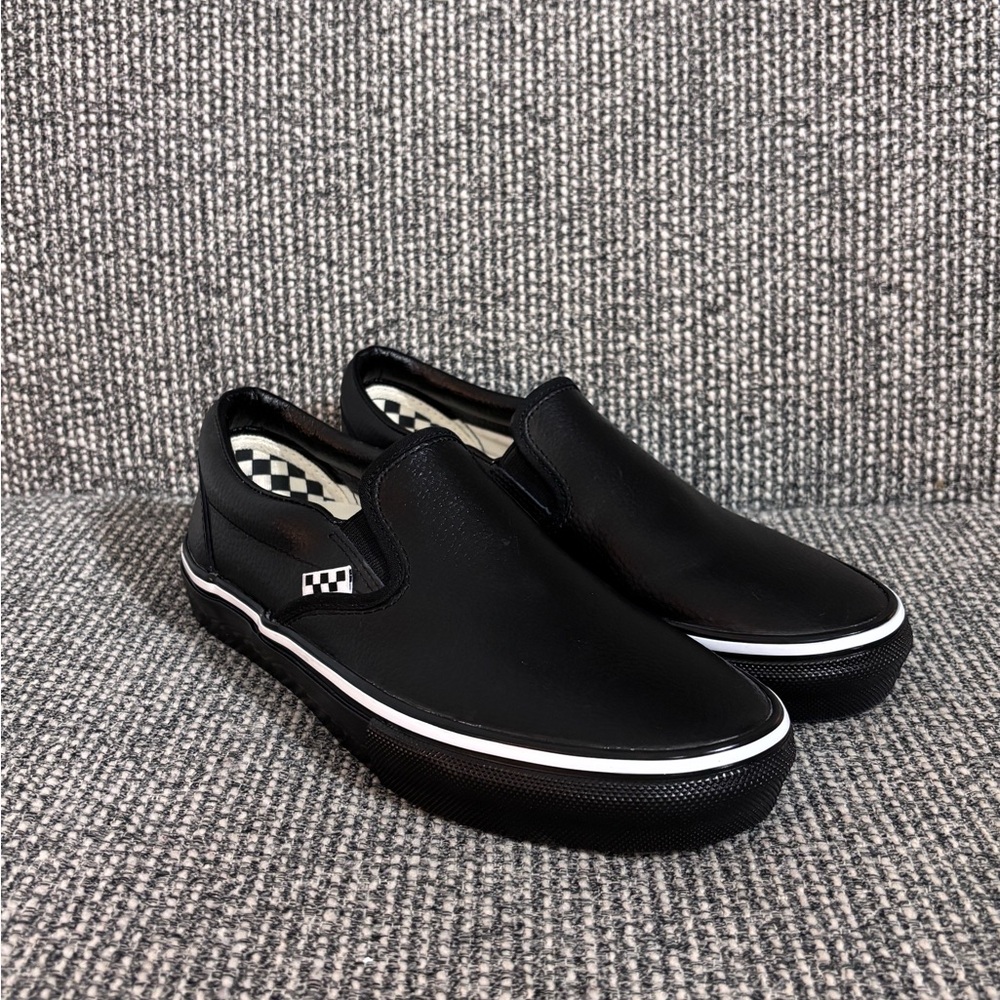 Vans Classic Slip-On Leather – Custom “Elmer Earl” – Men’s Size 7.5
